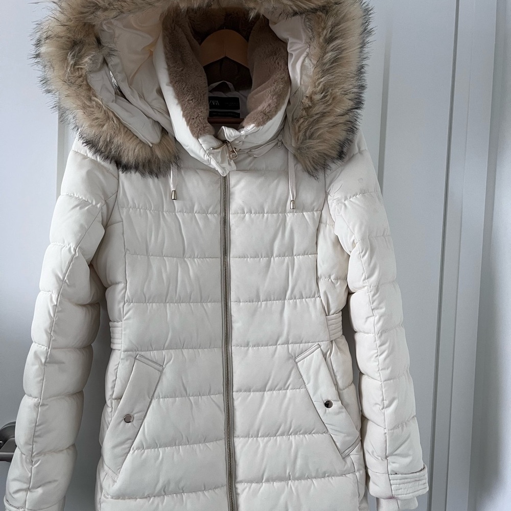 Women's White Fur-Trimmed Puffer Jacket